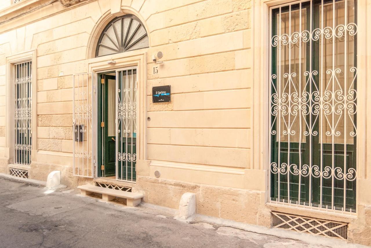 Il Garbino Suite And Apartment Лече Екстериор снимка