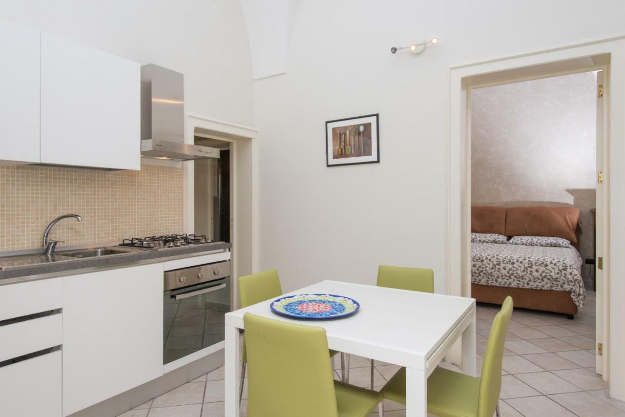 Il Garbino Suite And Apartment Лече Екстериор снимка