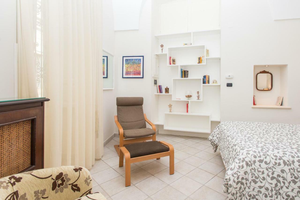 Il Garbino Suite And Apartment Лече Екстериор снимка